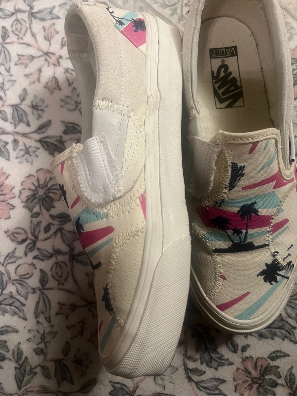 Vans Kids Slip-On Sneakers in Cream with Pink & Teal Palm Print